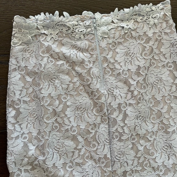 Juniors Sequin Hearts Two-Piece Lace Off-Shoulder Gown-Glitter Sz 13 - Picture 14 of 14